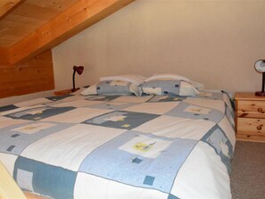 2 bedrooms, Internet