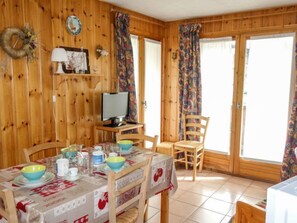 Dining - Jardins Alpins 5 by Interhome (Saint Gervais)