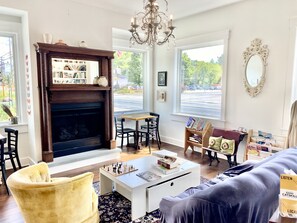 スマートテレビ、暖炉