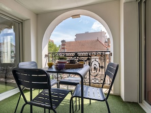 Outdoor dining - Villa Symphonie by Interhome (Arcachon)