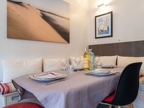 تناول الطعام