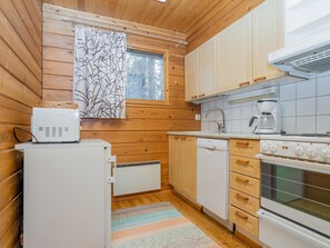 Fridge, microwave, dishwasher, cookware/dishes/utensils