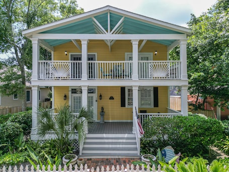 Exterior. Relaxing Retreat
