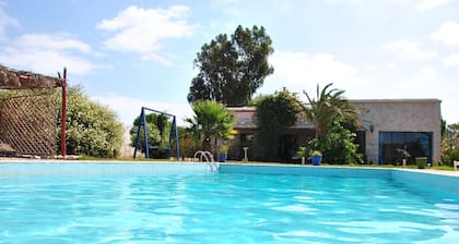 Essaouira Alquiler de casa con piscina. Número máximo de 4 adultos y 4 niños.