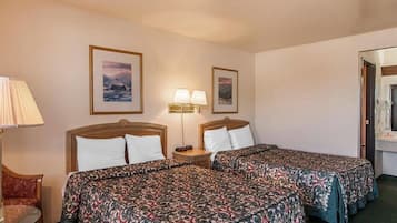 Double Room | Desk, iron/ironing board, free WiFi, bed sheets