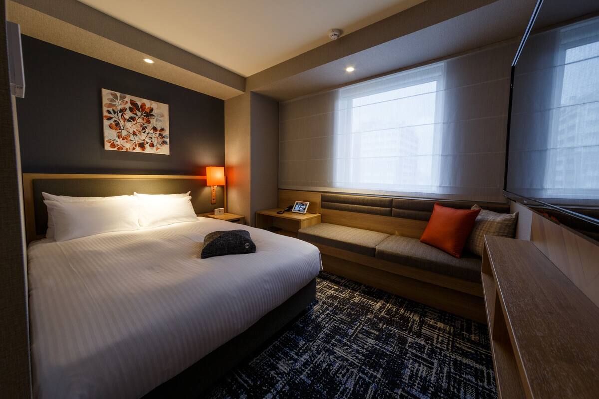 Standard Single Room | Blackout drapes, iron/ironing board (on request), WiFi (free)