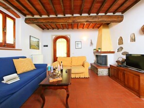 TV - Le Mura by Interhome (Bucine)