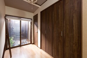 إطلالة على الحديقة