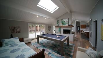 3 dormitorios, tabla de planchar con plancha, wifi y ropa de cama