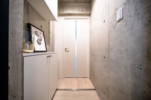 Interior entrance - Grandouce Daikokucho (Osaka)