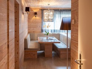 Dining - Chesa Sur Val 21 by Interhome (St. Moritz)