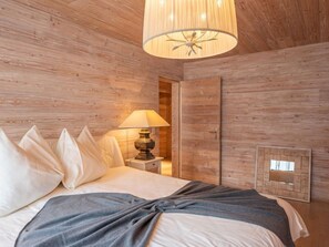 2 bedrooms, internet - Chesa Sur Val 21 by Interhome (St. Moritz)