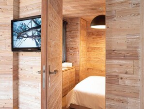 2 bedrooms, Internet