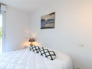 1 bedroom, iron/ironing board, Internet