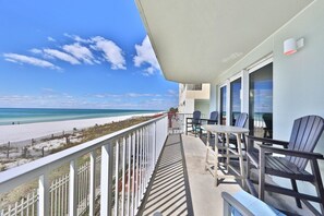 Property grounds - 1st Floor Marisol 4BR 3BA End Unit w/ Beach Chairs included!! (Panama City Beach)
