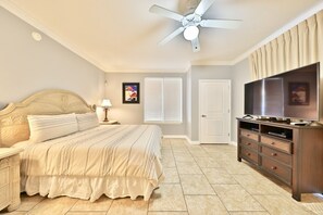 4 bedrooms, iron/ironing board, internet, bed sheets