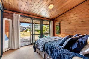 3 dormitorios, tabla de planchar con plancha, wifi gratis y ropa de cama
