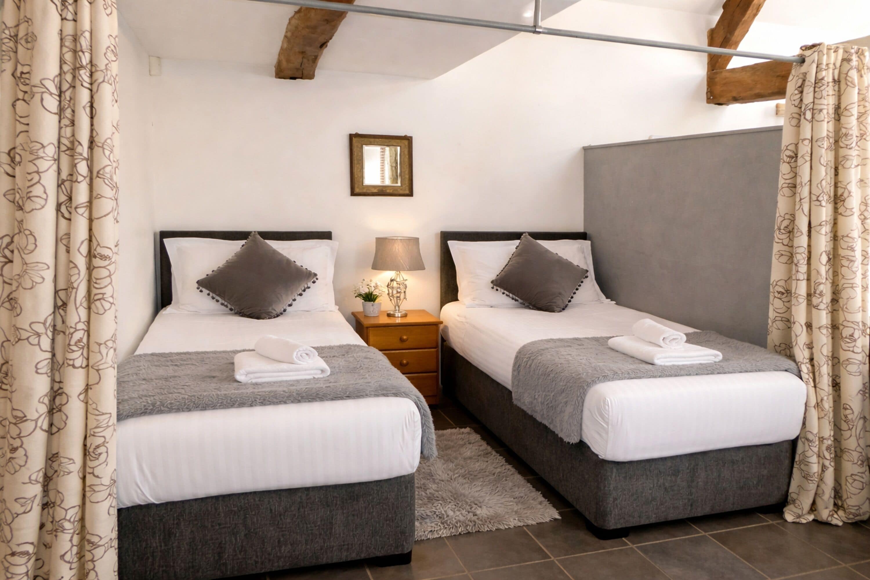 House, 1 Bedroom | 1 bedroom, iron/ironing board, free WiFi, bed sheets