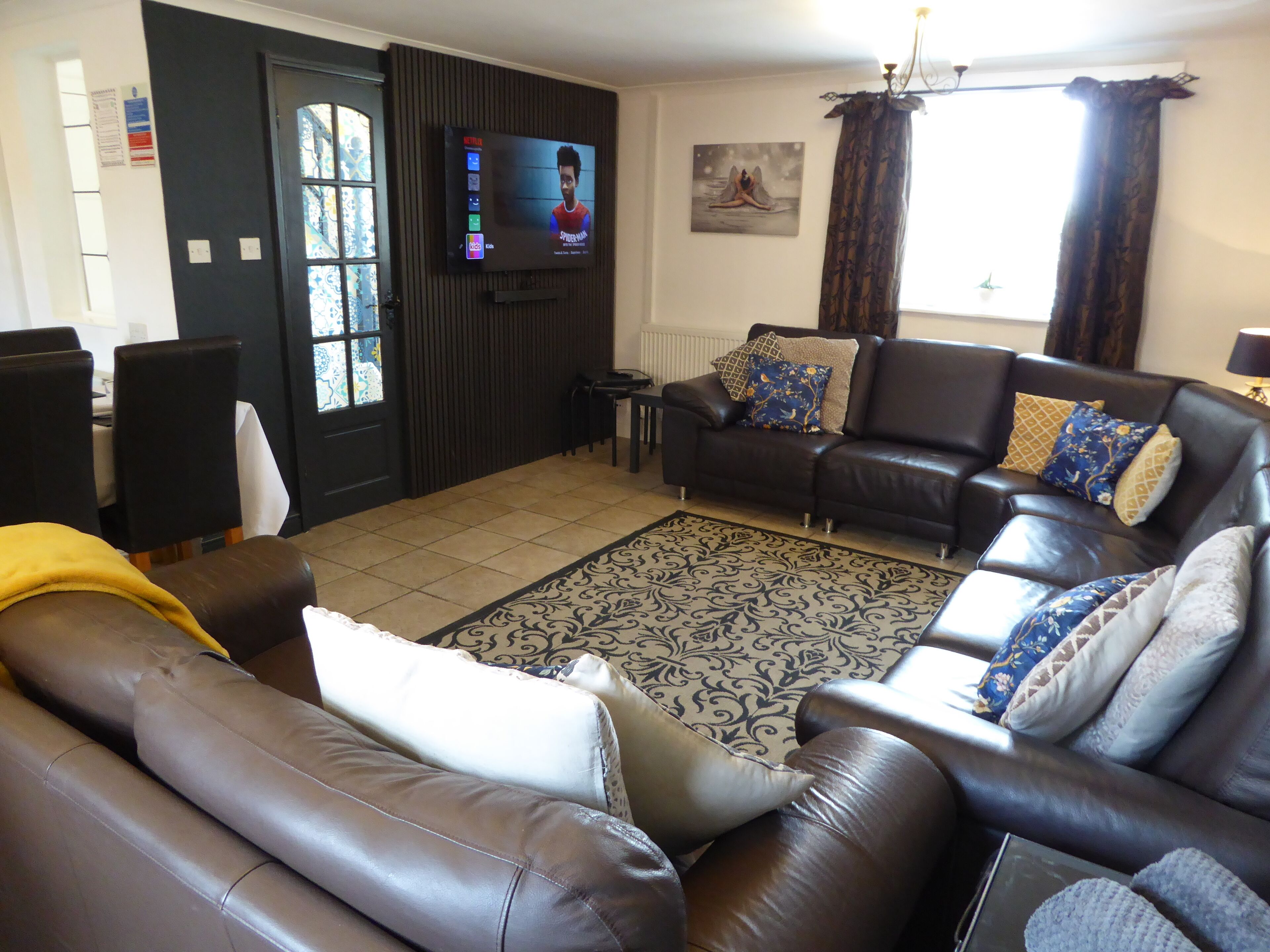 House, 3 Bedrooms | Living area | 32-inch flat-screen TV with digital channels, TV, DVD player