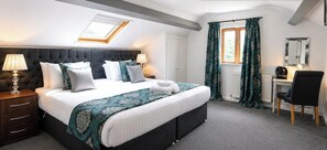 House, 3 Bedrooms | 3 bedrooms, iron/ironing board, free WiFi, bed sheets - Falstaff Cottage (Stratford-upon-Avon)