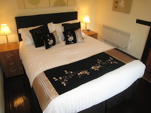 2 bedrooms, iron/ironing board, free WiFi, bed sheets - Macbeth Cottage (Stratford-upon-Avon)