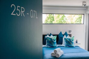 Sistema de insonorización, tabla de planchar con plancha y wifi gratis