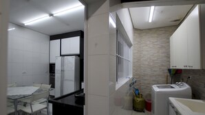Ảnh chưa phân loại, 2 trong số 64 ảnh, nút