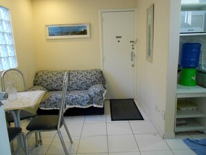 Apartamento (2 Bedrooms) | Sala de estar