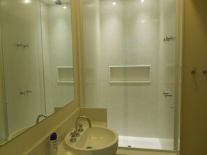 Bathroom - Gohouse - Atlantica 702 B (Rio de Janeiro)