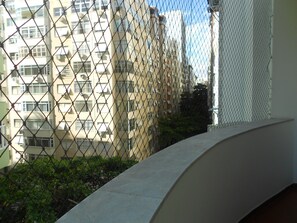 Apartamento (2 Bedrooms) | Sacada