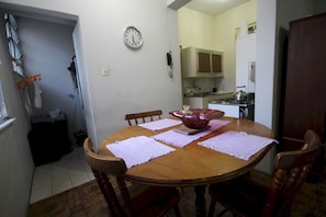 Appartement (2 Bedrooms) | Cuisine privée