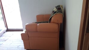 Premium bedding, pillow-top beds, individually furnished, desk