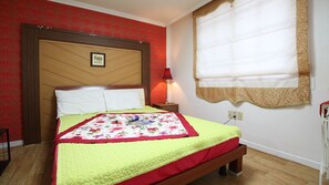 Room (15 PY, Sarang)