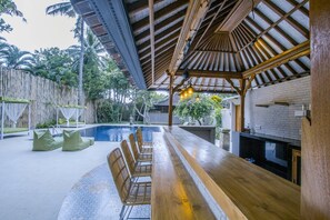 Pool - Villa 5# 1BR Fancy Villa with Kitchen & public pool at Ubud (Ubud)