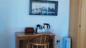 Doppel- oder Zweibettzimmer | Kaffee und/oder Kaffeemaschine