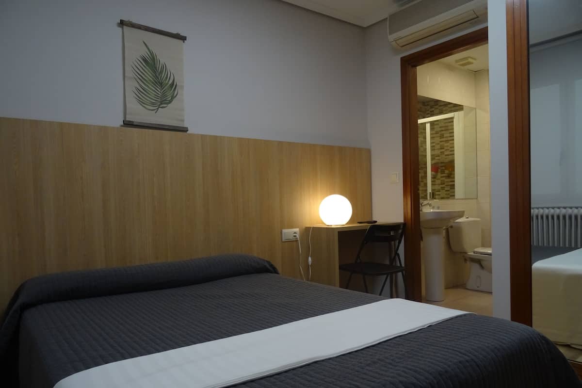 Cunas gratuitas, wifi gratis y ropa de cama