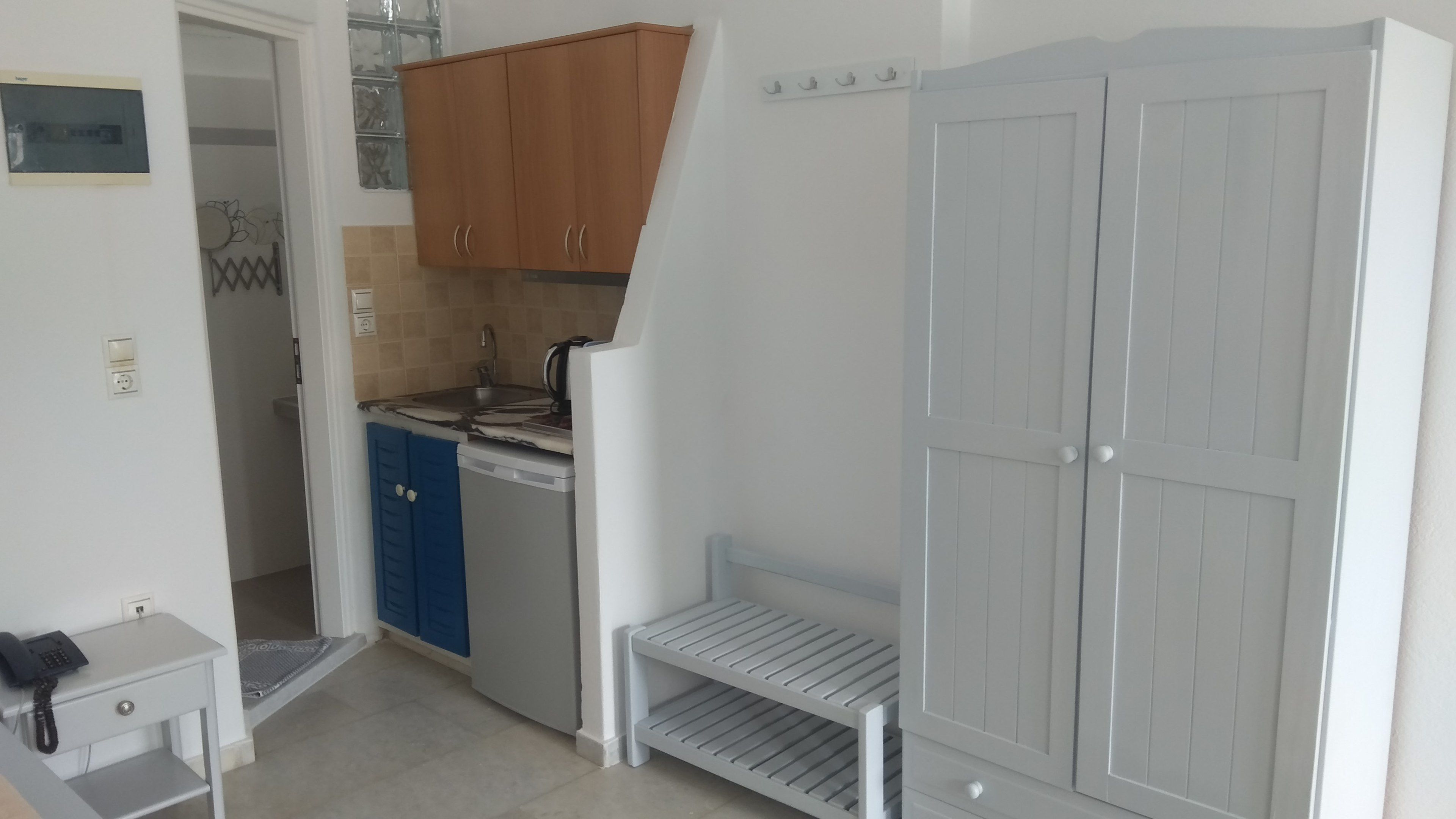 economy triple room | private kitchenette | fridge