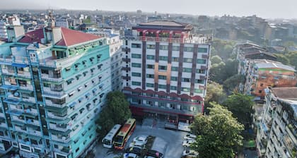 H Plus Hotel Yangon