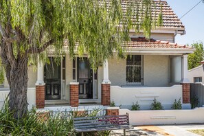 Exterior - Central Fremantle two bedroom historic cottage (Fremantle)