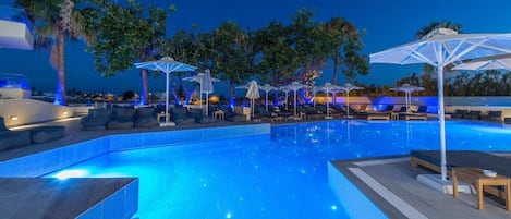 Outdoor pool, pool umbrellas, pool loungers
