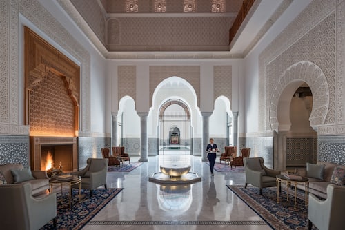 Lobby lounge