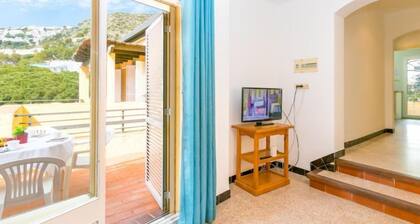 Velazquez by Interhome
