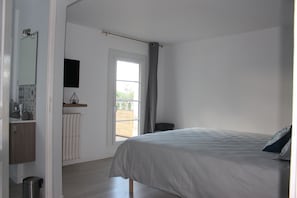 Quarto casal, terraço (Syrah) | Roupas de cama premium, individualmente decorados
