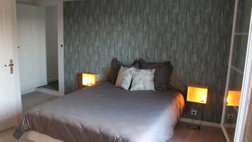 Chambre Double, terrasse (Syrah) | Literie de qualité supérieure, décoration personnalisée