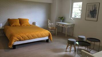 Quadruple Room (Negrette) | Premium bedding, individually decorated, individually furnished