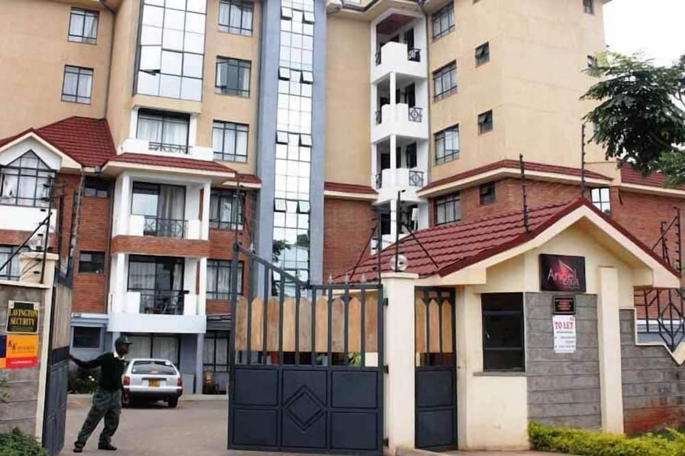 Angel Court Apartments
