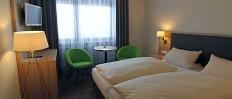 Business Double or Twin Room, Non Smoking, Garden View