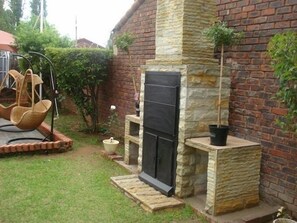 BBQ/picnic area - Lapeng Home Away from Home (Maseru)