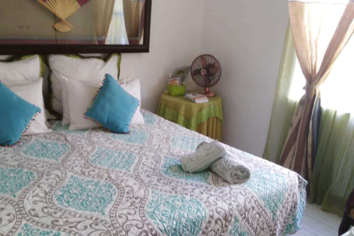 1 habitación y caja de seguridad en la habitación