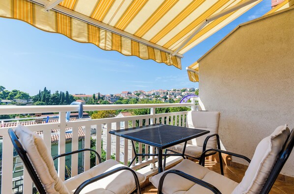Apartamento (Studio With Balcony) | Sacada